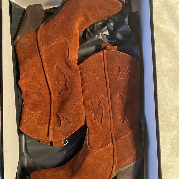 Italian Suede Boots - Picture 1 of 3